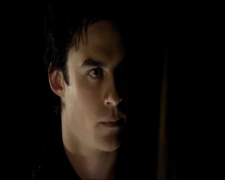 VampireDiariesWorld_dot_org-117LetTheRightOneIn0935.jpg