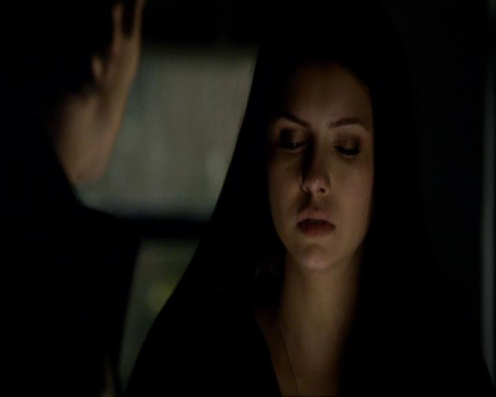 VampireDiariesWorld_dot_org-117LetTheRightOneIn0937.jpg