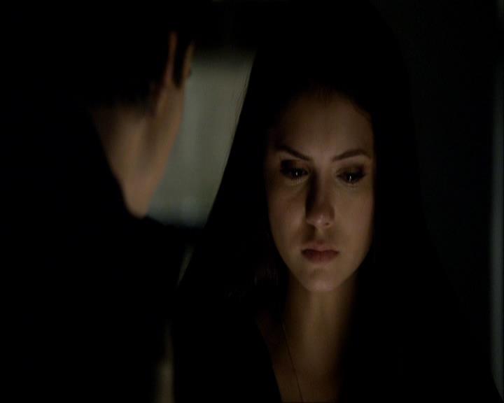 VampireDiariesWorld_dot_org-117LetTheRightOneIn0939.jpg