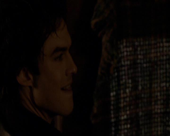 VampireDiariesWorld_dot_org-117LetTheRightOneIn1087.jpg