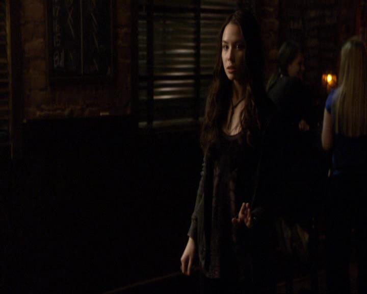 VampireDiariesWorld_dot_org-117LetTheRightOneIn1146.jpg