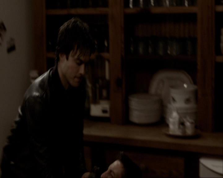 VampireDiariesWorld_dot_org-117LetTheRightOneIn1200.jpg