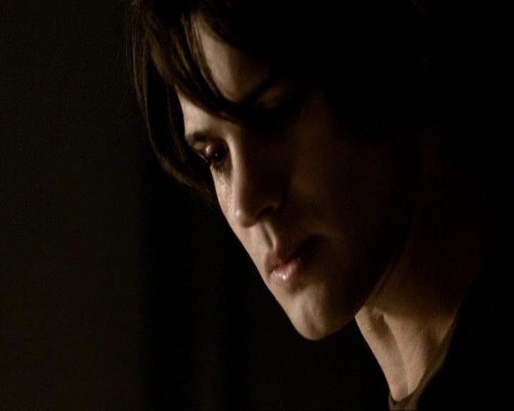 VampireDiariesWorld_dot_org-117LetTheRightOneIn2178.jpg