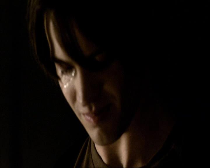 VampireDiariesWorld_dot_org-117LetTheRightOneIn2183.jpg