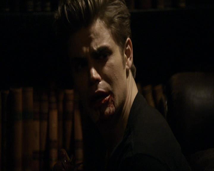 VampireDiariesWorld_dot_org-117LetTheRightOneIn2239.jpg