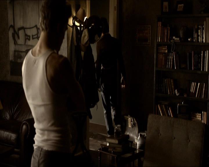 VampireDiariesWorld_dot_org-118UnderControl0093.jpg