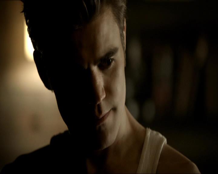 VampireDiariesWorld_dot_org-118UnderControl0111.jpg