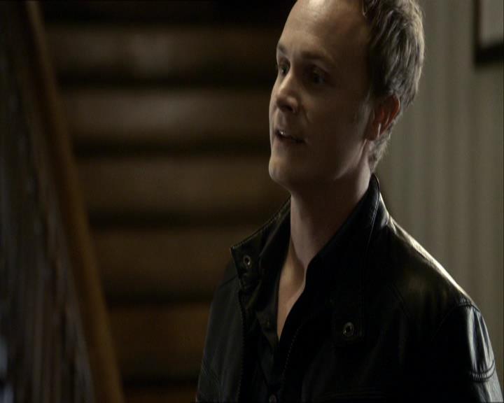 VampireDiariesWorld_dot_org-118UnderControl0139.jpg