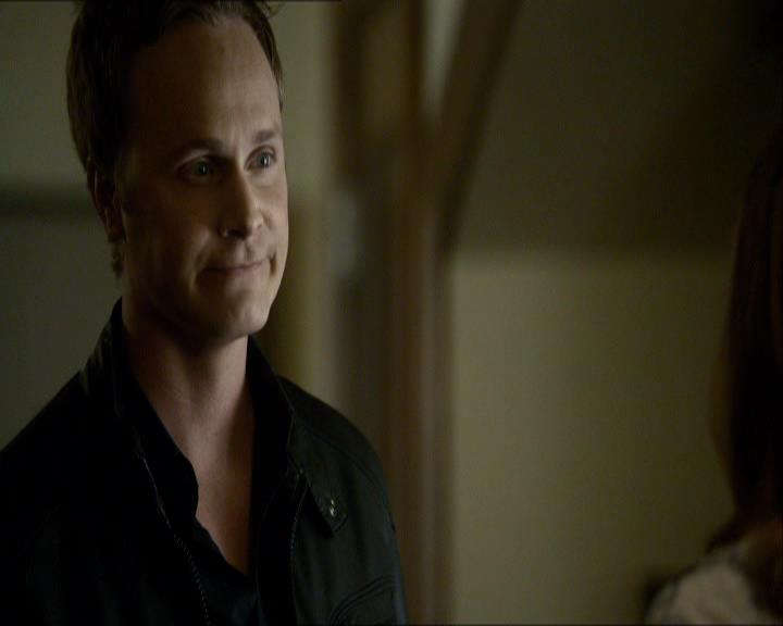 VampireDiariesWorld_dot_org-118UnderControl0165.jpg