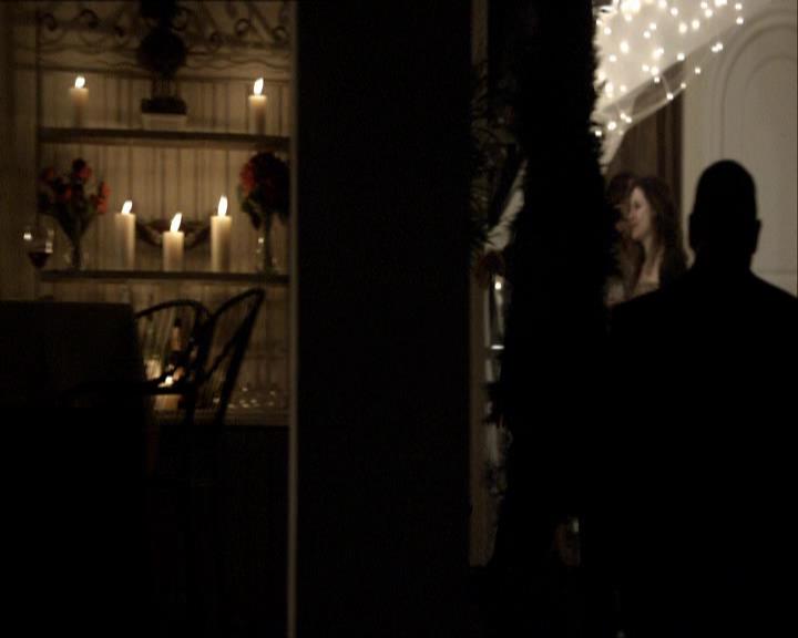 VampireDiariesWorld_dot_org-118UnderControl1330.jpg