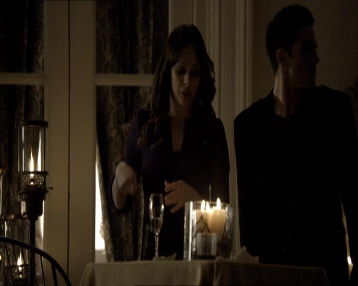 VampireDiariesWorld_dot_org-118UnderControl1338.jpg