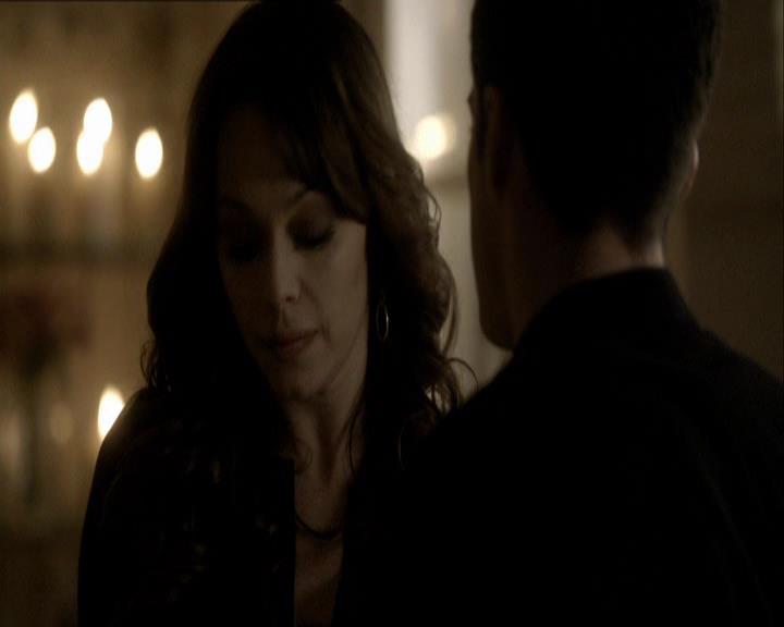 VampireDiariesWorld_dot_org-118UnderControl1343.jpg