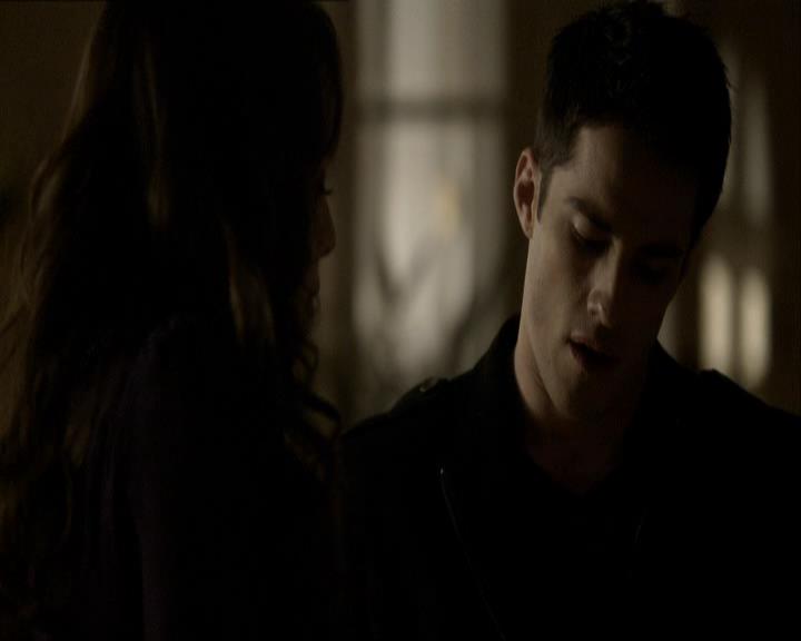 VampireDiariesWorld_dot_org-118UnderControl1347.jpg