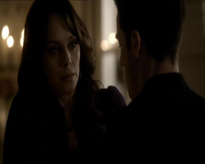 VampireDiariesWorld_dot_org-118UnderControl1350.jpg