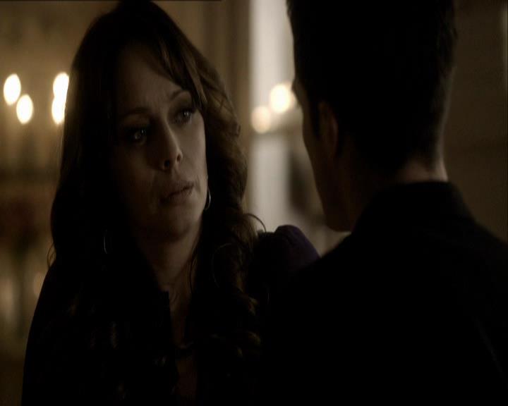 VampireDiariesWorld_dot_org-118UnderControl1351.jpg