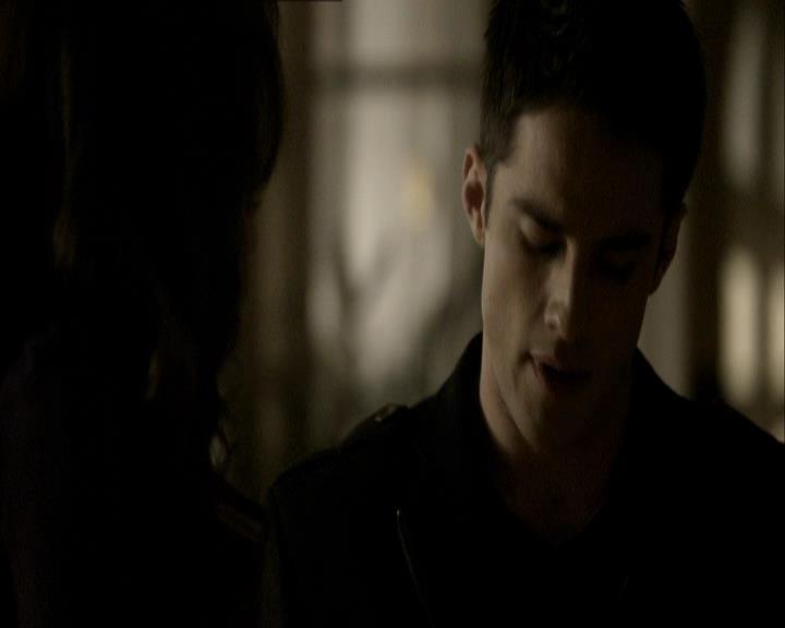 VampireDiariesWorld_dot_org-118UnderControl1352.jpg