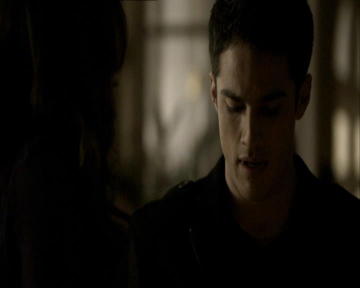 VampireDiariesWorld_dot_org-118UnderControl1355.jpg