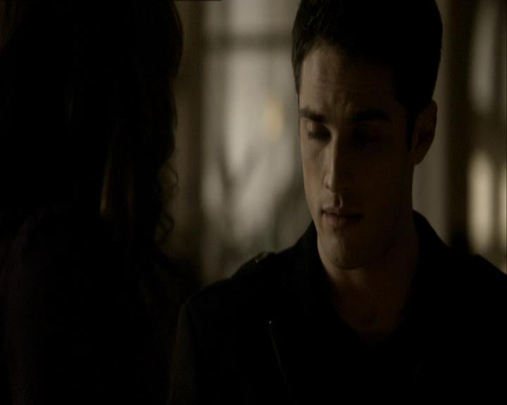 VampireDiariesWorld_dot_org-118UnderControl1356.jpg