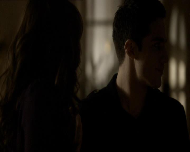 VampireDiariesWorld_dot_org-118UnderControl1365.jpg