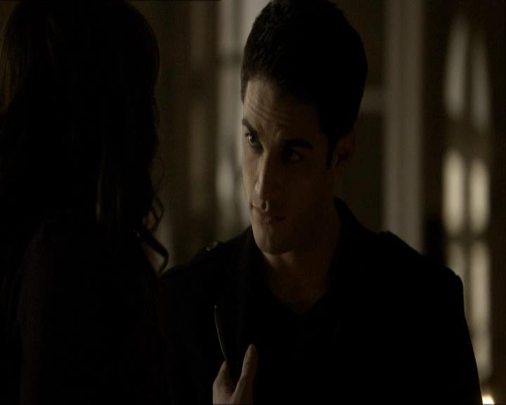 VampireDiariesWorld_dot_org-118UnderControl1370.jpg