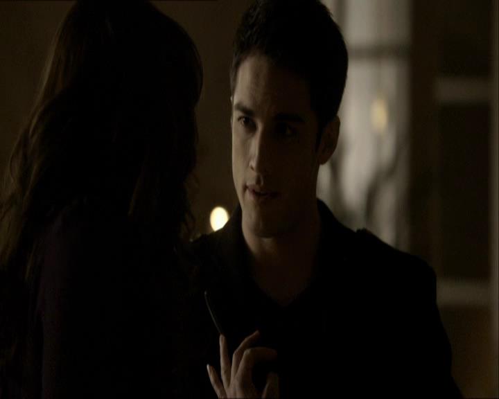 VampireDiariesWorld_dot_org-118UnderControl1377.jpg