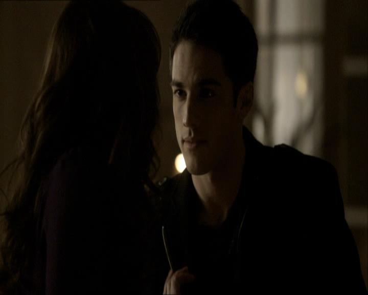 VampireDiariesWorld_dot_org-118UnderControl1378.jpg