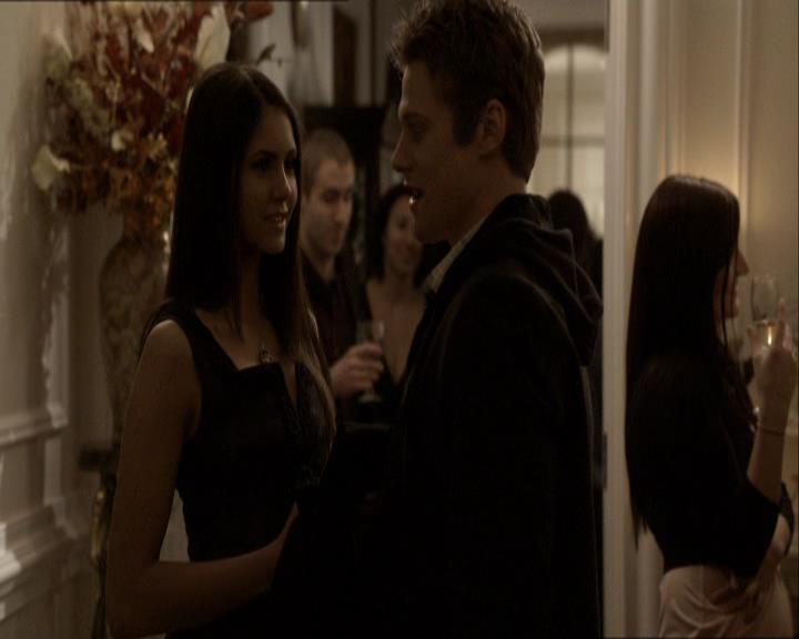 VampireDiariesWorld_dot_org-118UnderControl1400.jpg