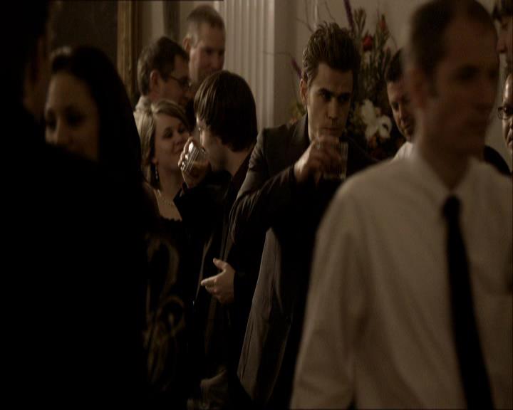 VampireDiariesWorld_dot_org-118UnderControl1403.jpg