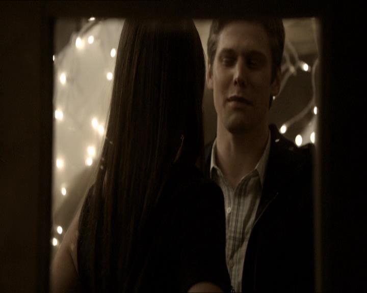 VampireDiariesWorld_dot_org-118UnderControl1405.jpg