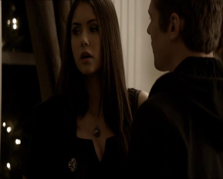 VampireDiariesWorld_dot_org-118UnderControl1406.jpg