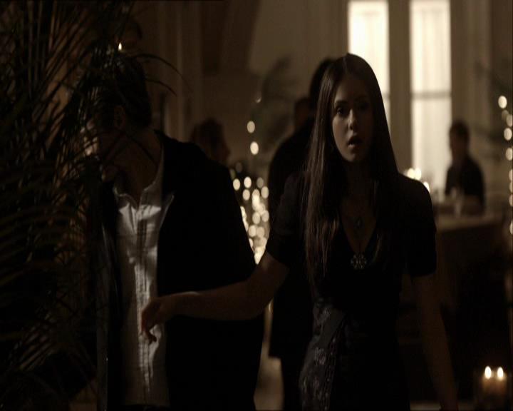 VampireDiariesWorld_dot_org-118UnderControl1417.jpg