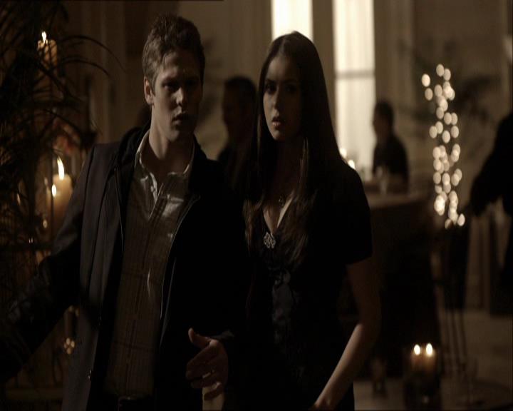 VampireDiariesWorld_dot_org-118UnderControl1421.jpg