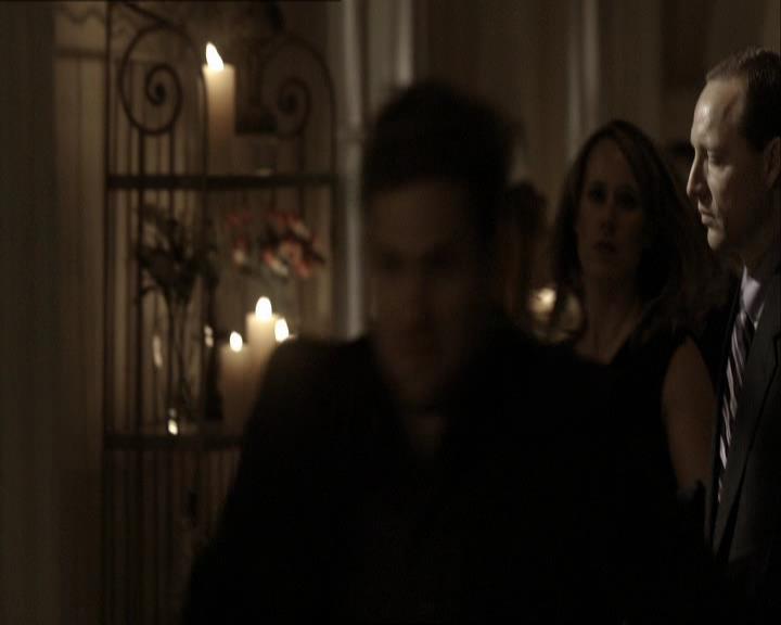 VampireDiariesWorld_dot_org-118UnderControl1442.jpg