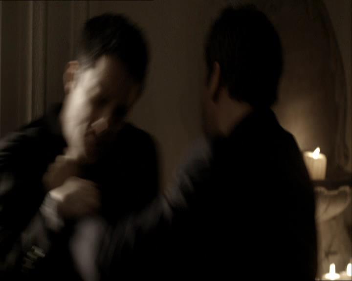 VampireDiariesWorld_dot_org-118UnderControl1447.jpg