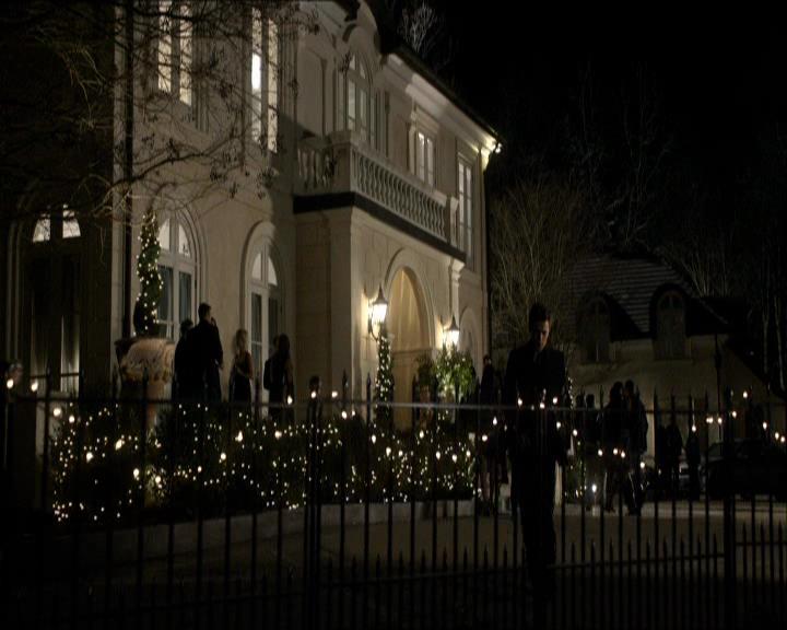 VampireDiariesWorld_dot_org-118UnderControl1579.jpg