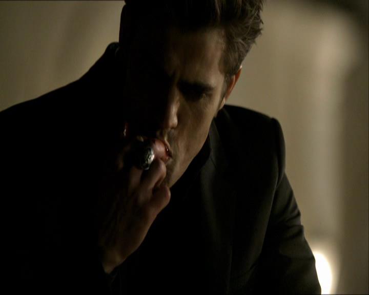 VampireDiariesWorld_dot_org-118UnderControl1595.jpg