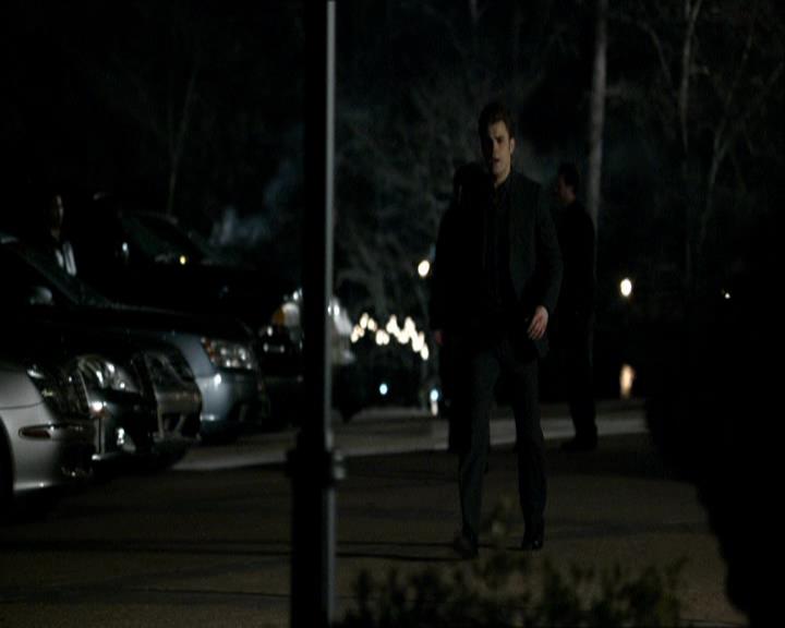 VampireDiariesWorld_dot_org-118UnderControl1702.jpg