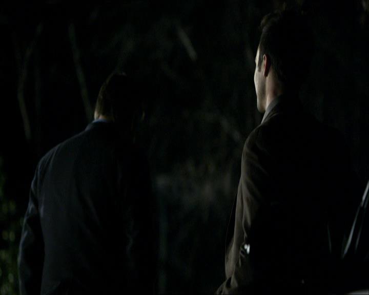 VampireDiariesWorld_dot_org-118UnderControl1705.jpg