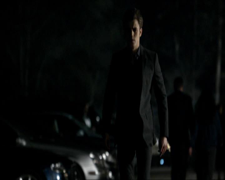 VampireDiariesWorld_dot_org-118UnderControl1707.jpg