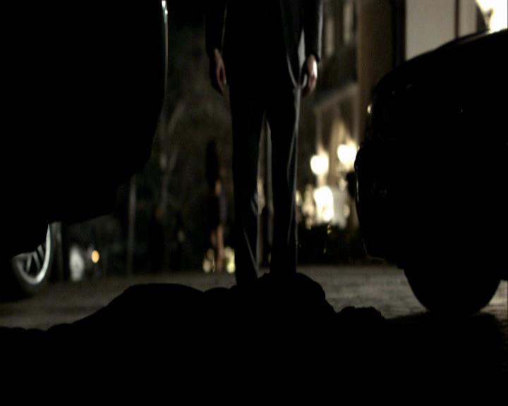 VampireDiariesWorld_dot_org-118UnderControl1821.jpg