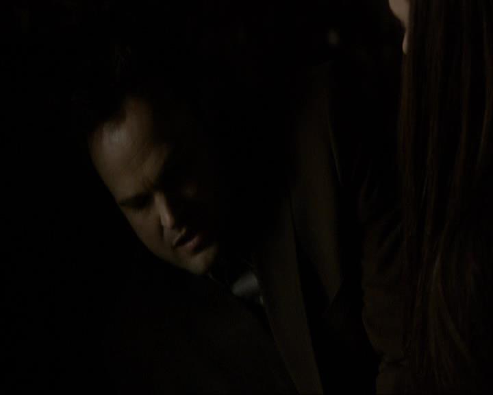 VampireDiariesWorld_dot_org-118UnderControl1846.jpg