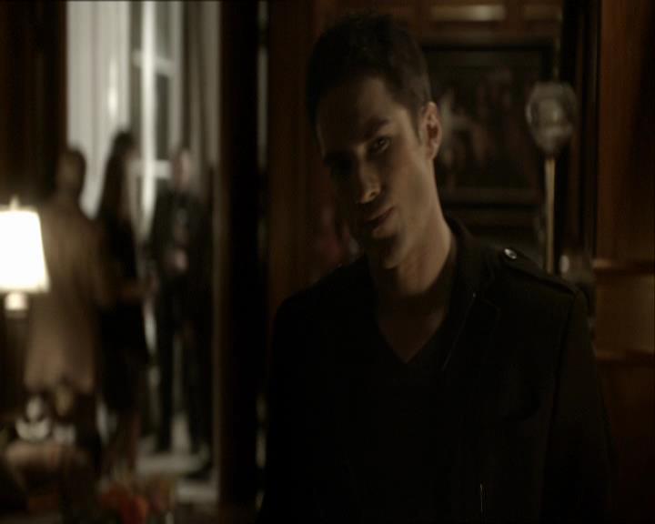 VampireDiariesWorld_dot_org-118UnderControl1859.jpg