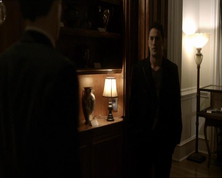 VampireDiariesWorld_dot_org-118UnderControl1864.jpg