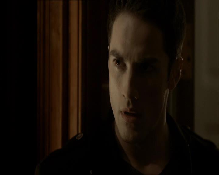 VampireDiariesWorld_dot_org-118UnderControl1885.jpg