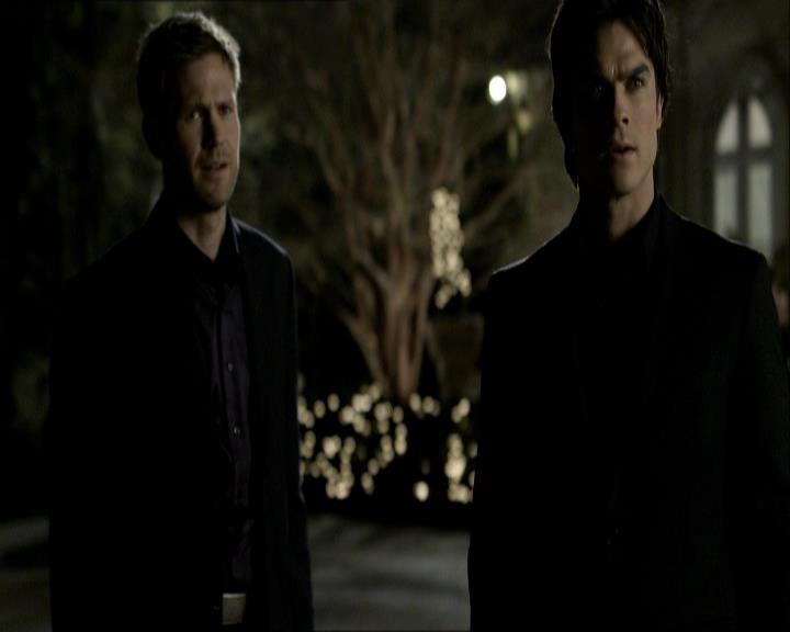 VampireDiariesWorld_dot_org-118UnderControl2027.jpg