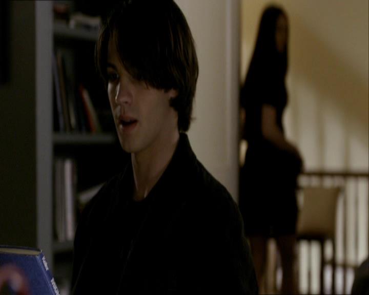 VampireDiariesWorld_dot_org-118UnderControl2047.jpg