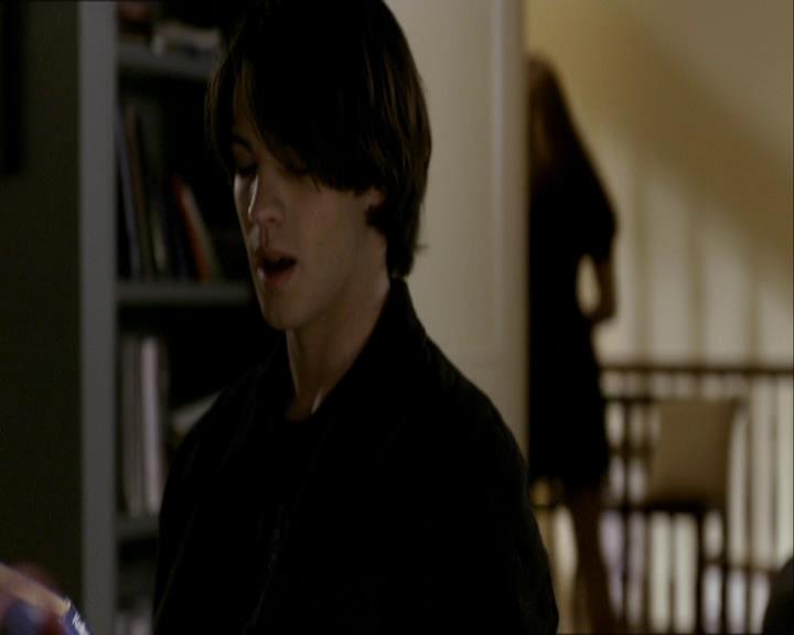 VampireDiariesWorld_dot_org-118UnderControl2048.jpg