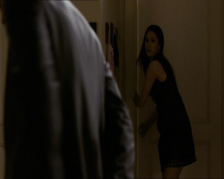 VampireDiariesWorld_dot_org-118UnderControl2084.jpg