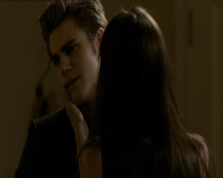 VampireDiariesWorld_dot_org-118UnderControl2162.jpg