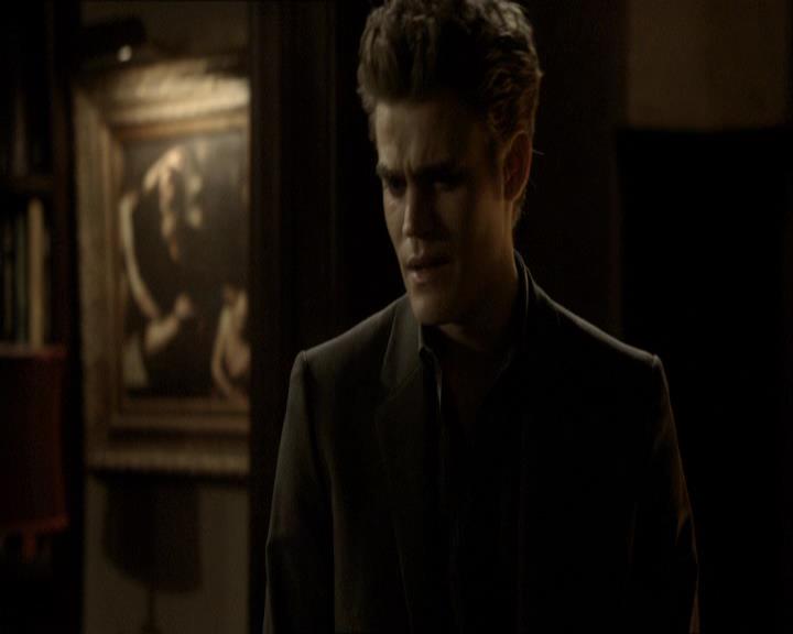 VampireDiariesWorld_dot_org-118UnderControl2211.jpg